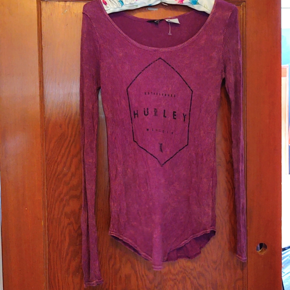 NWOT Hurley long sleeved shirt - Picture 1 of 3